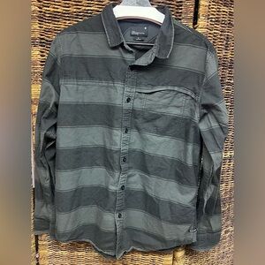 Tavik-‎ Mens Button Up shirt- Size: Large, Black/Grey